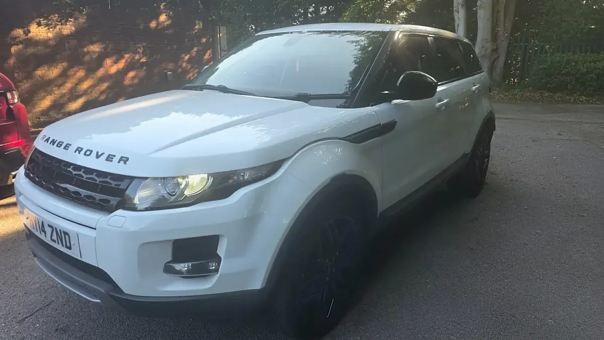 Used Land Rover Range Rover evoque Pure 190 HP (139 kW) 2014 White SUV