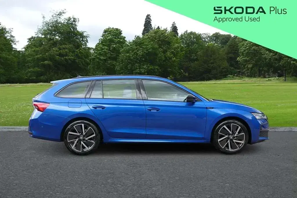 Used Skoda Octavia SportLine 147 HP (108 kW) 2026 Blue Estate