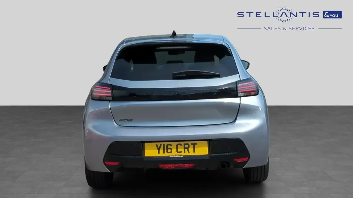 Used Peugeot 208 Allure 99 HP (72 kW) 2024 Grey Hatchback