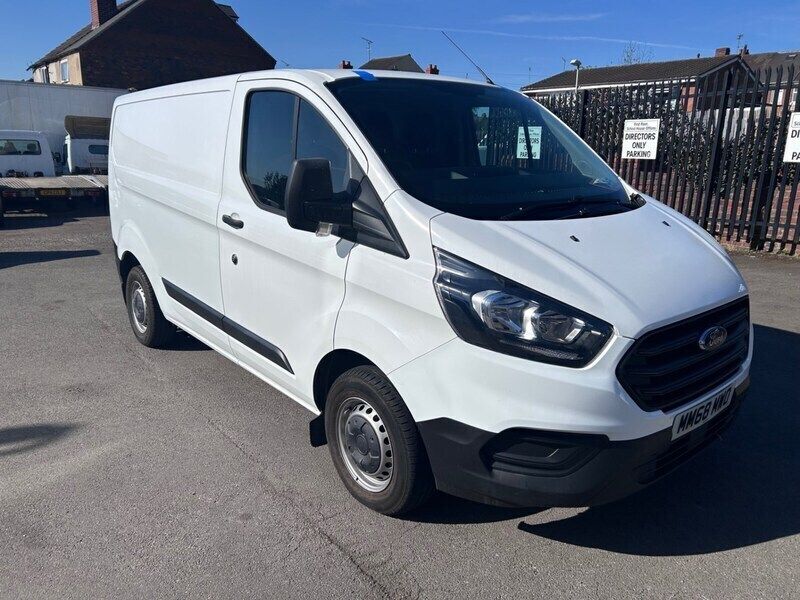 White Used 2018 Ford Transit Custom Van | £9,995 (Super price) - Image 1/4