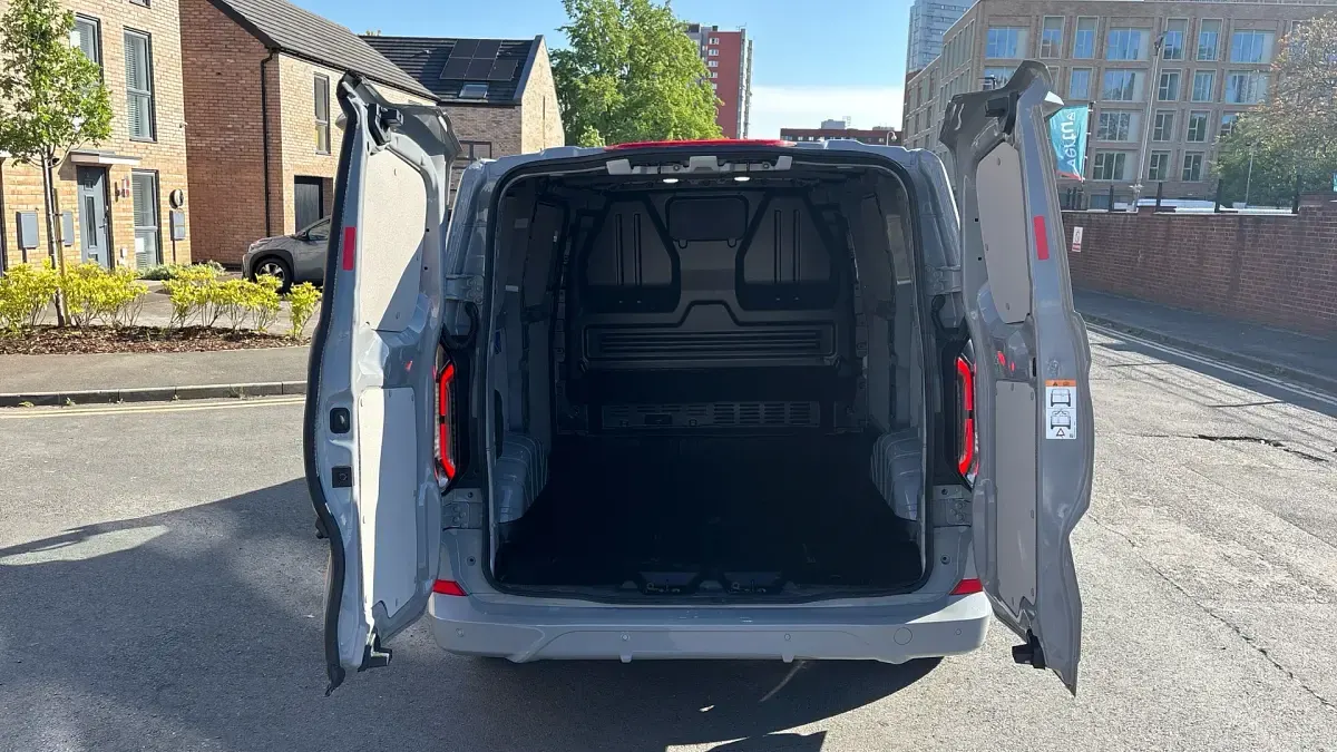 Novo Ford Transit Sport 160 kW (218 HP) 2025 Van