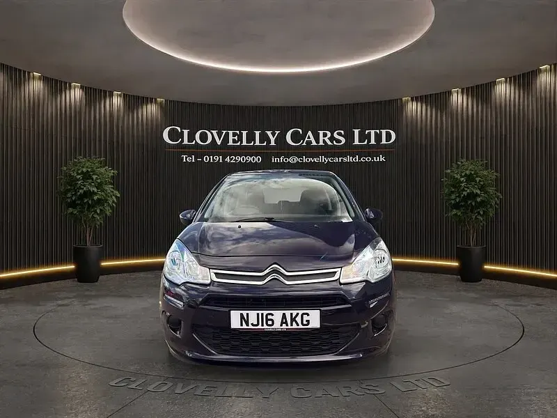 Used Citroën C3 PureTech 82 HP (60 kW) 2016 Blue Hatchback