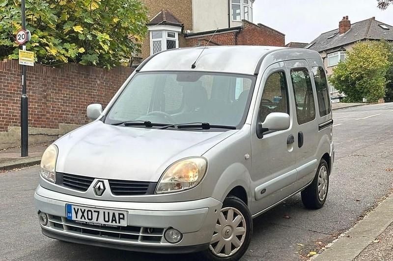 Grey Used 2007 Renault Kangoo Expression MPV | £2,500 (Fair price) - Image 1/1