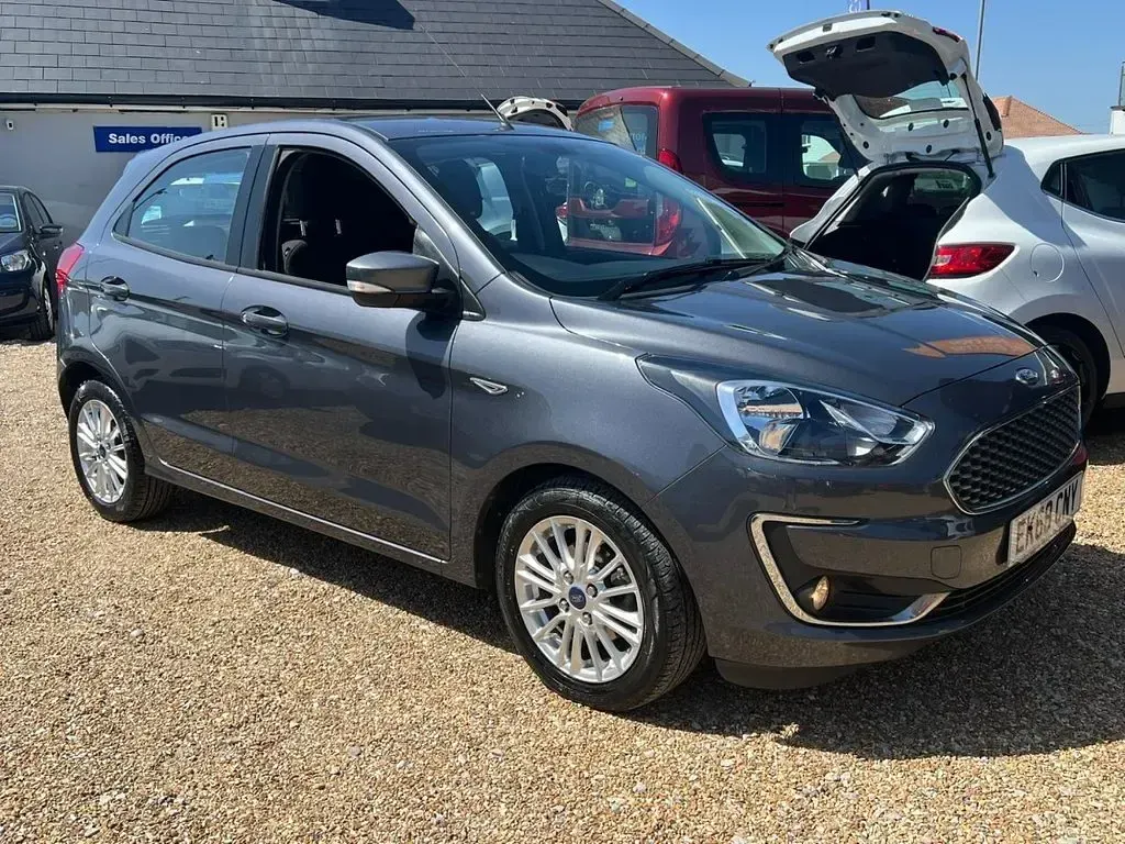 Used Ford Ka Plus Zetec 70 HP (51 kW) 2018 Grey Hatchback