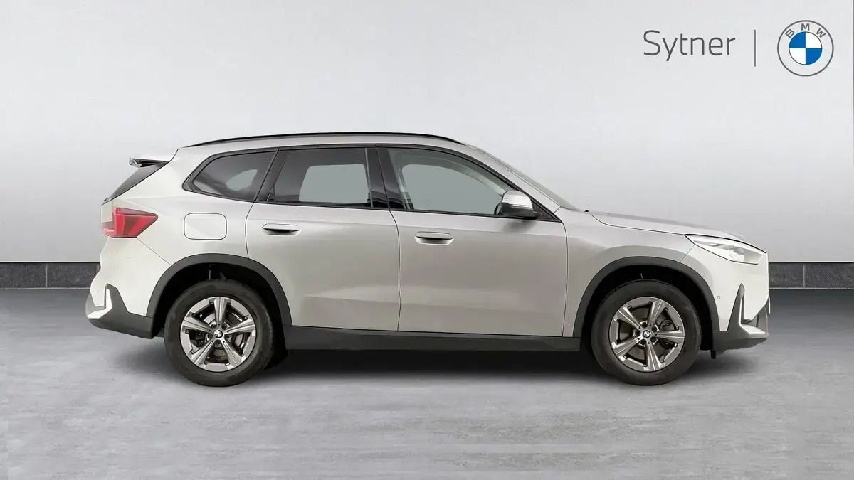 Usado BMW X1 Sport Line 168 CV (123 kW) 2024 Plateado SUV