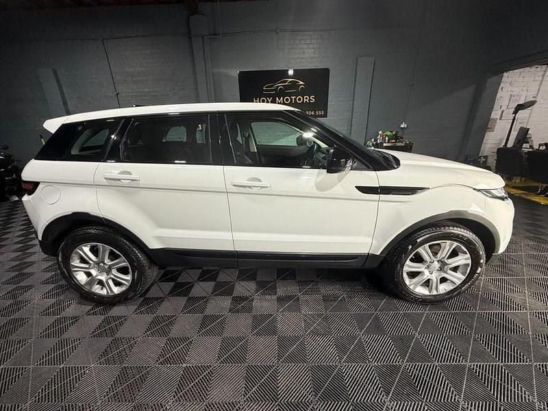 Used Land Rover Range Rover evoque SE 180 HP (132 kW) 2017 White SUV