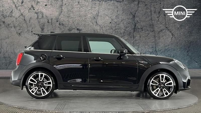 Used Mini Cooper S Hatch 176 HP (129 kW) 2024 Black Hatchback