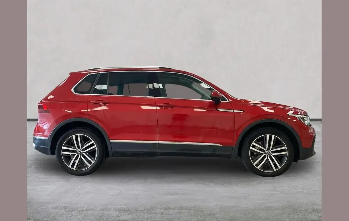 Used VW Tiguan Elegance 190 HP (139 kW) 2021 Red SUV