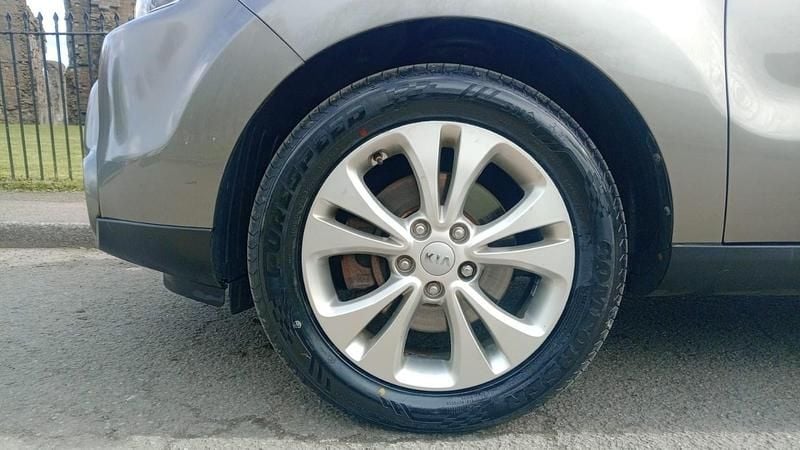 Used Kia Soul Plus 128 HP (94 kW) 2015 Silver SUV