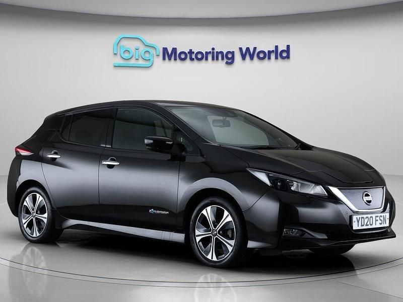 Black Used 2020 Nissan Leaf N-Connecta Hatchback | £8,900 (Good price) - Image 1/4