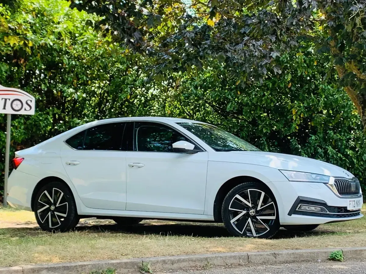 Used Skoda Octavia SE L 2021 White Hatchback