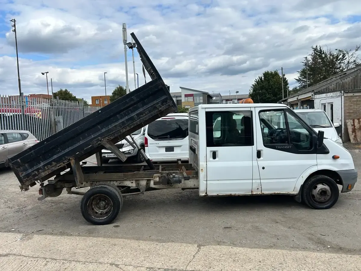 Used Ford Transit 100 HP (73 kW) 2011 White Van