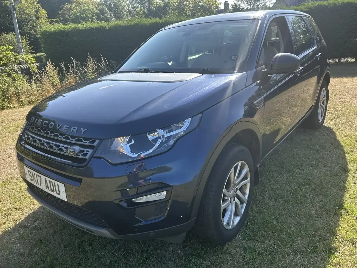 Used Land Rover Discovery Sport SE 2017 Blue SUV
