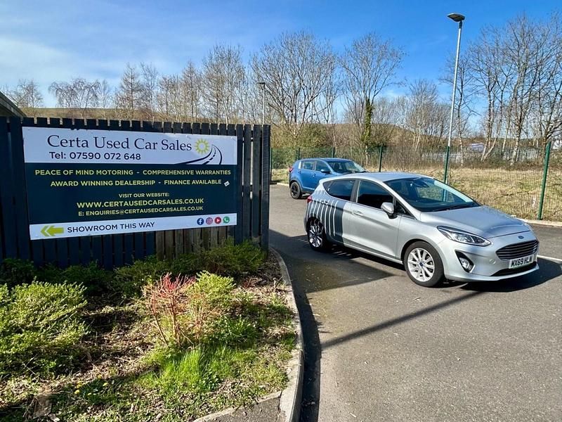 Used Ford Fiesta Titanium 100 HP (73 kW) 2019 Silver Hatchback