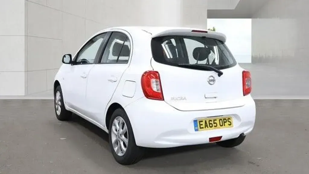 Used Nissan Micra Acenta 80 HP (58 kW) 2015 White Hatchback