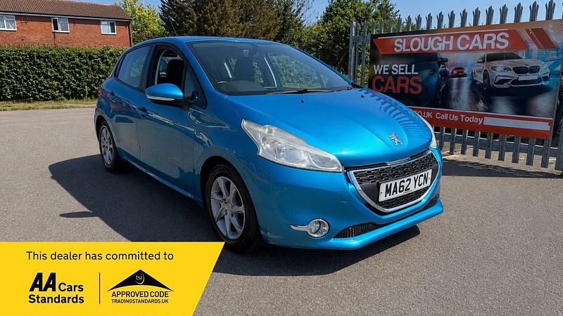 Used Peugeot 208 Active 82 HP (60 kW) 2012 Blue Hatchback