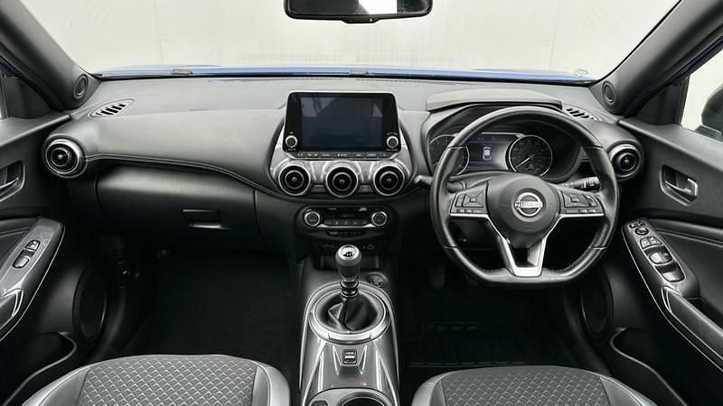 Used Nissan Juke N-Connecta 114 HP (83 kW) 2024 Blue SUV