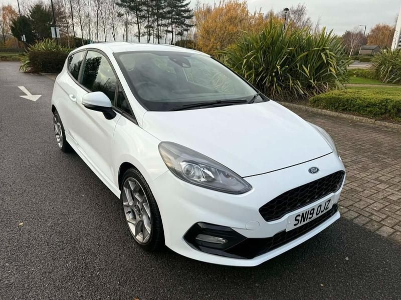 Used Ford Fiesta ST 200 HP (147 kW) 2019 White Hatchback