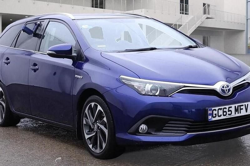 Used 2016 Toyota Auris Touring Sports Design Estate | £8,990 (Fair price) - Image 1/1