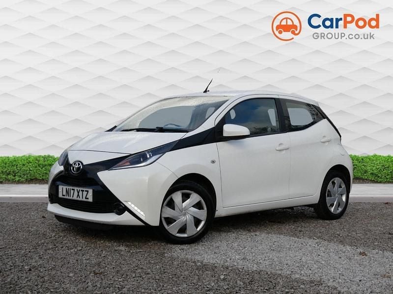 White Used 2017 Toyota Aygo X-play Hatchback | £5,990 (Fair price) - Image 1/3