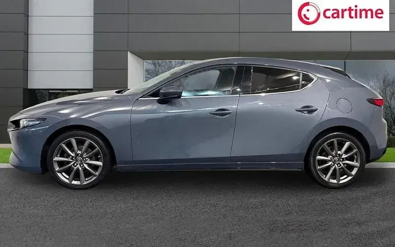 Used Mazda 3 Inclusive 122 HP (89 kW) 2022 Grey Hatchback