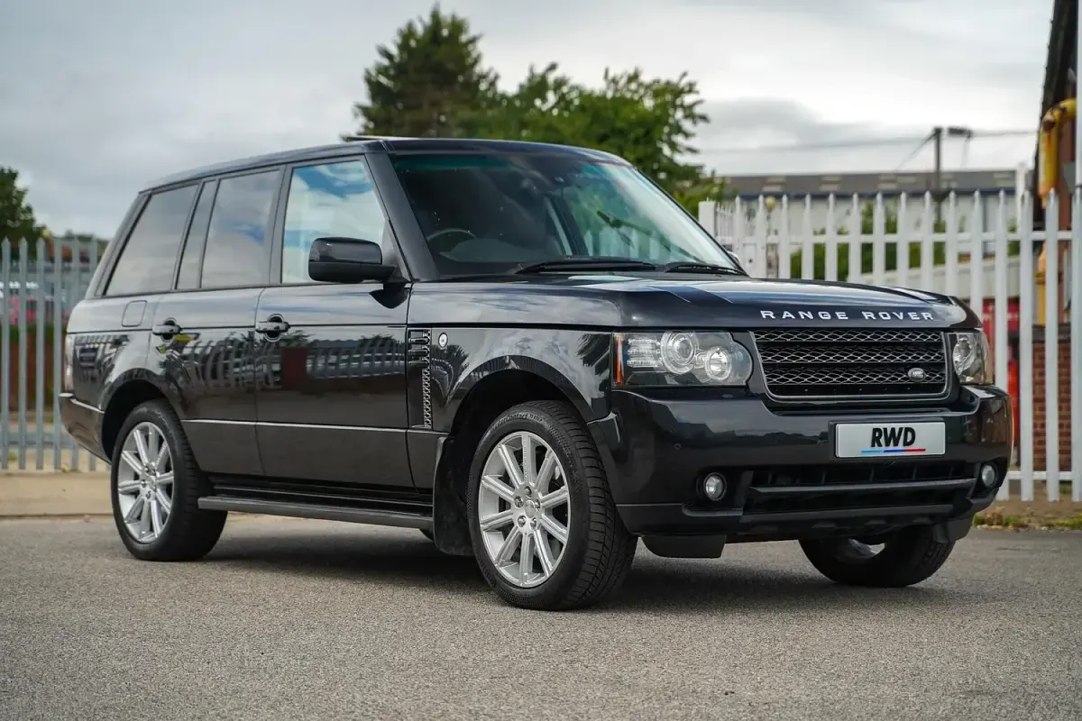 Used Land Rover Range Rover Vogue SE 313 HP (230 kW) 2011 Black SUV