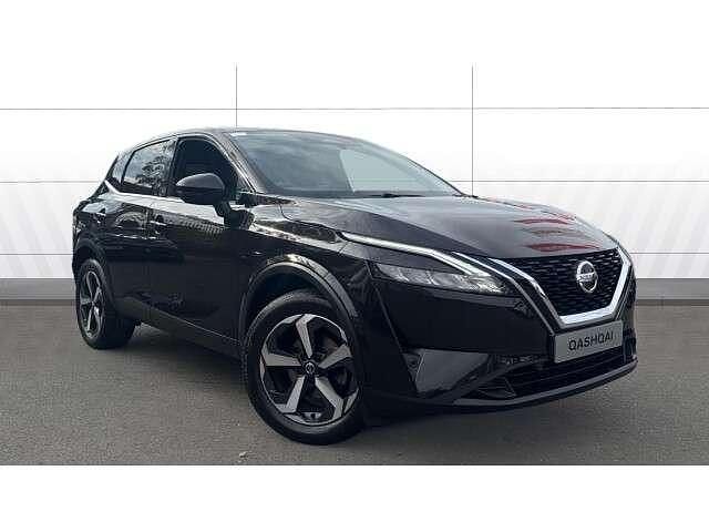 Black Used 2022 Nissan Qashqai N-Connecta SUV | £16,917 (Fair price) - Image 1/4