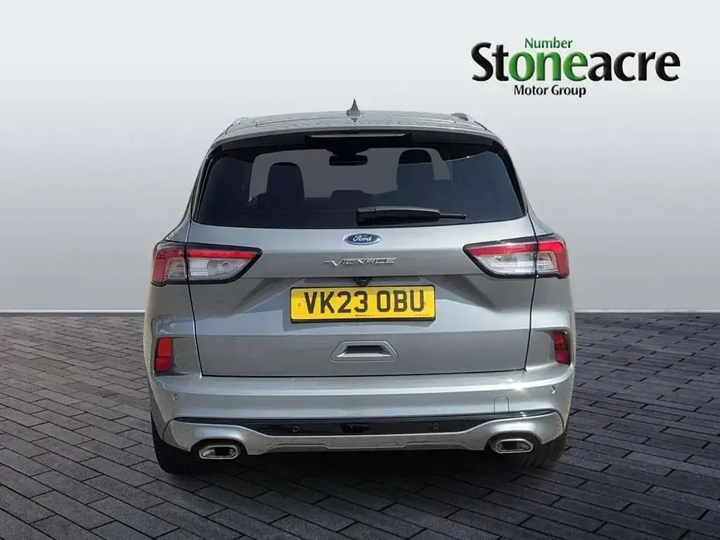 Used Ford Kuga Vignale 225 HP (165 kW) 2023 Silver SUV