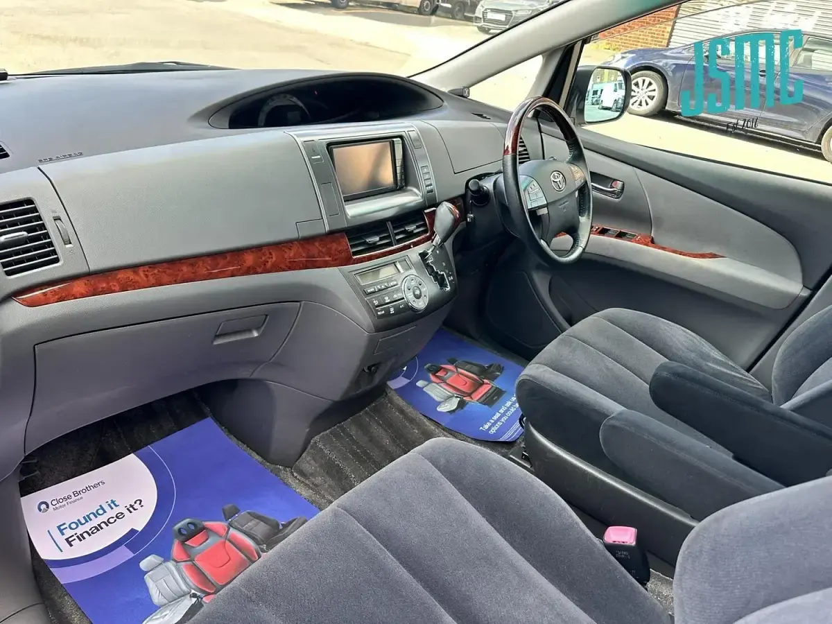 Used Toyota Estima 2010 White MPV