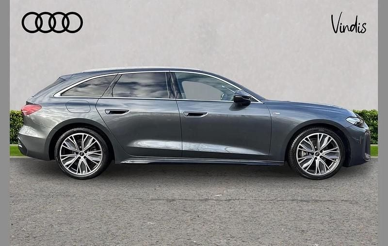 Begagnad Audi A5 S-Line 200 HK (147 kW) 2025 Grå Kombi