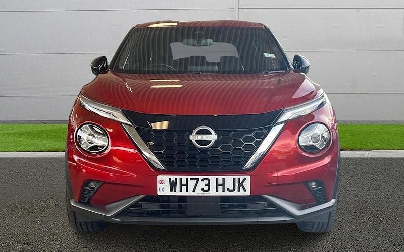 Begagnad Nissan Juke Tekna 143 HK (105 kW) 2023 Röd SUV