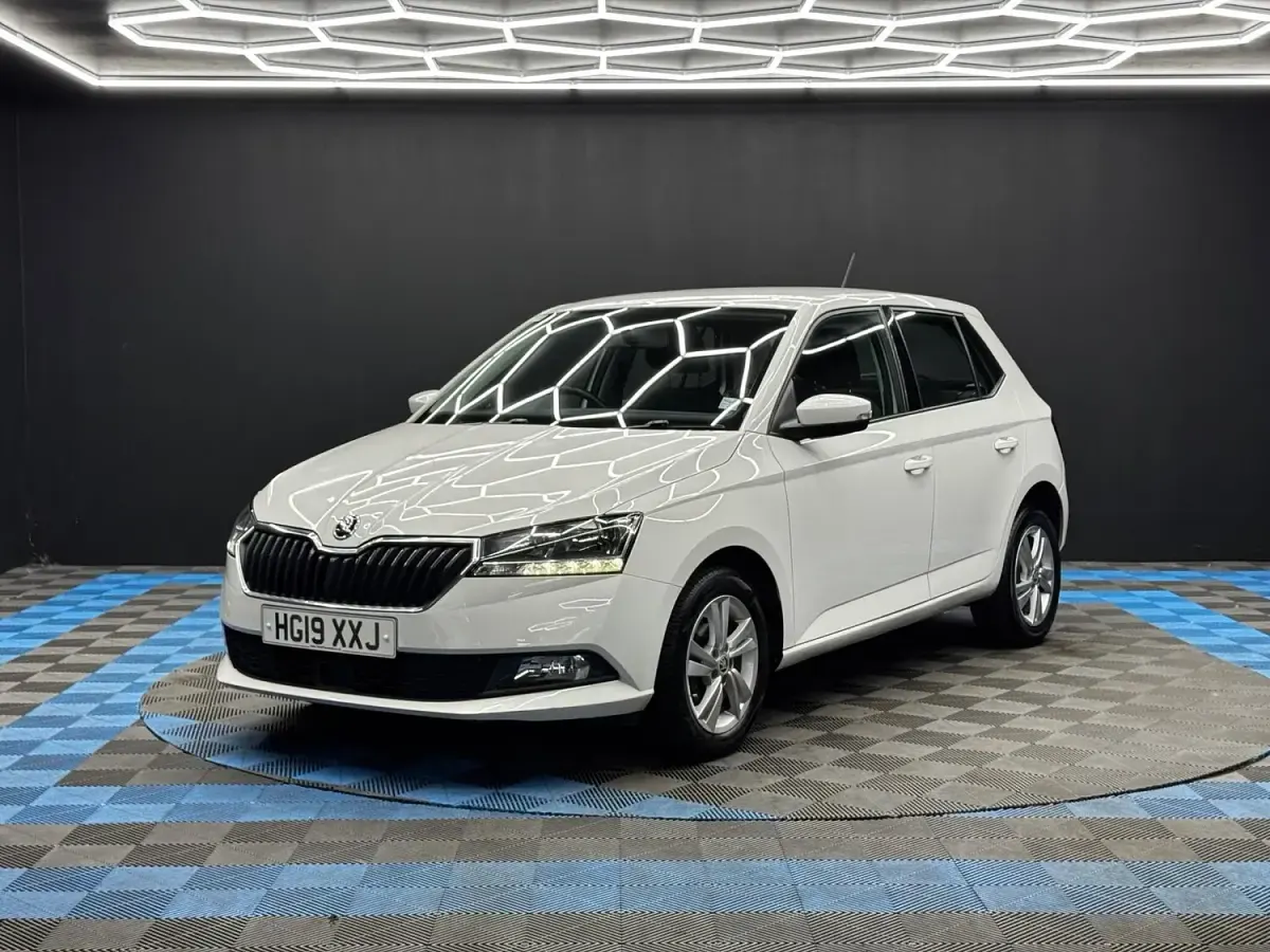 Used Skoda Fabia SE 2019 White Hatchback