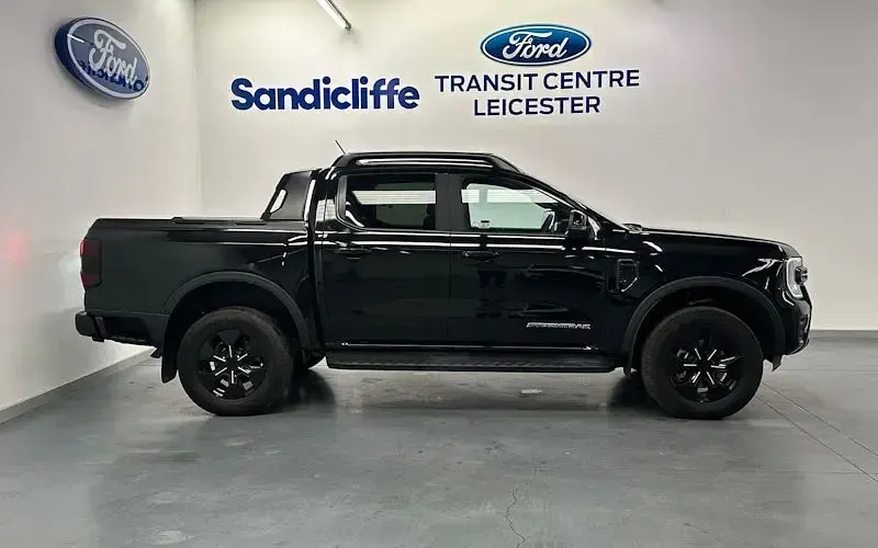 Used Ford Ranger 281 HP (206 kW) 2025 Black Pickup
