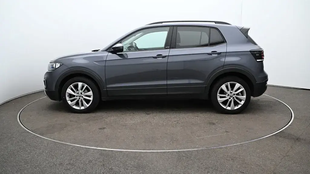 Usado VW T-Cross Active 110 CV (80 kW) 2022 Gris SUV
