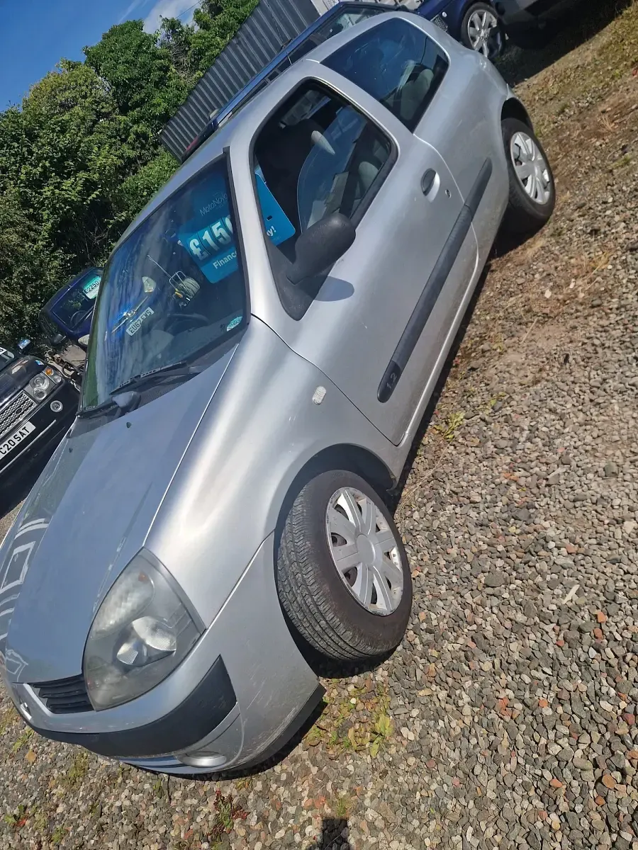 Used Renault Clio Campus 2006 Silver Hatchback