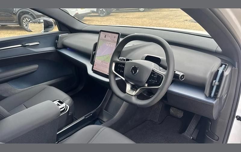 New Volvo EX30 Performance 314 kW (428 HP) 2025 White SUV