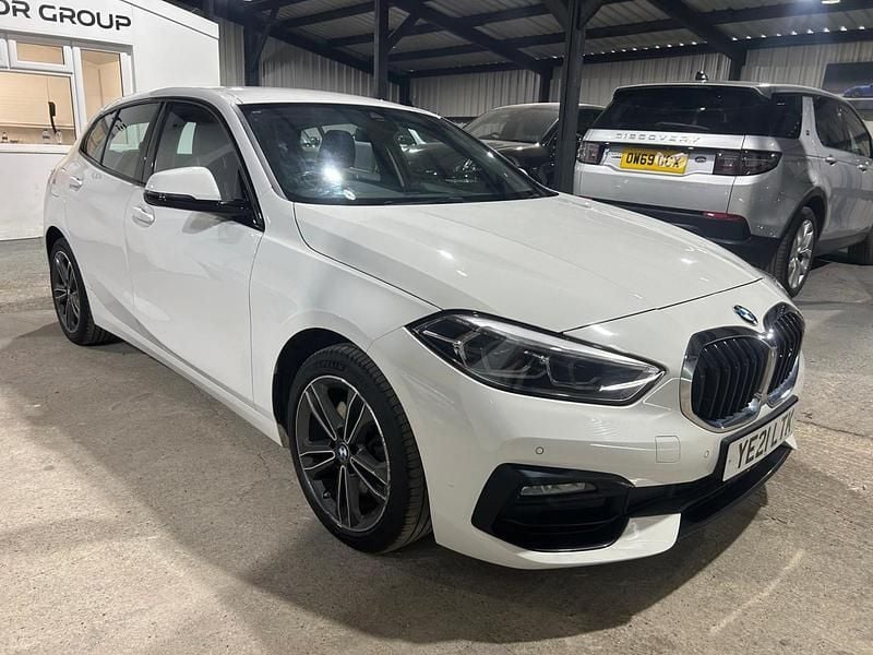 Used BMW 118 Sport Line 2021 White Hatchback