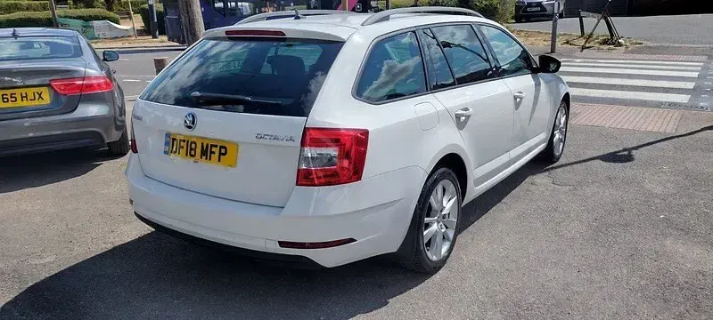 Used Skoda Octavia SE L 116 HP (85 kW) 2018 White