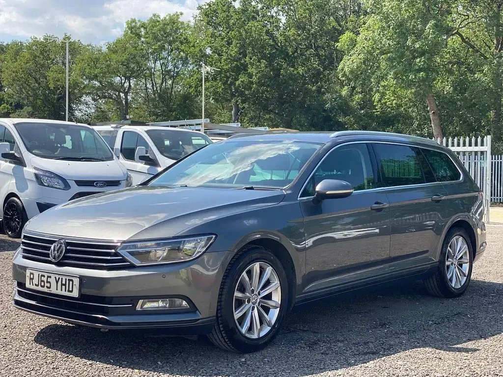 Used VW Passat Business 150 HP (110 kW) 2015 Grey Estate