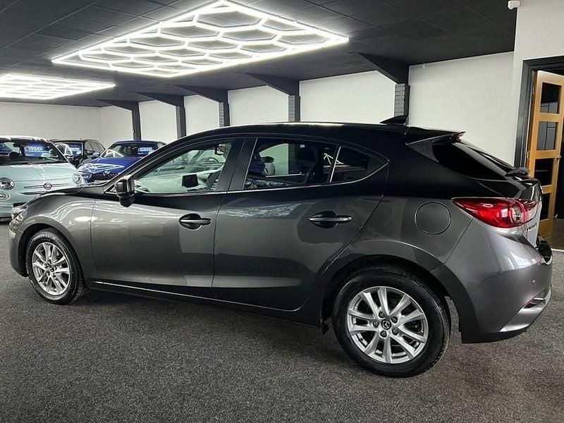 Used Mazda 3 121 HP (88 kW) 2018 Grey Hatchback