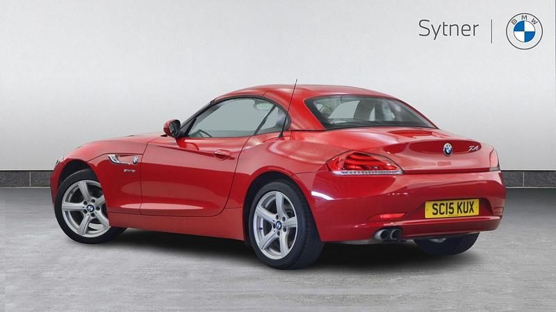Used BMW Z4 154 HP (113 kW) 2015 Red Cabriolet