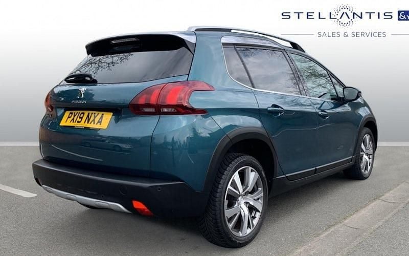 Used Peugeot 2008 Allure 110 HP (80 kW) 2019 Green SUV
