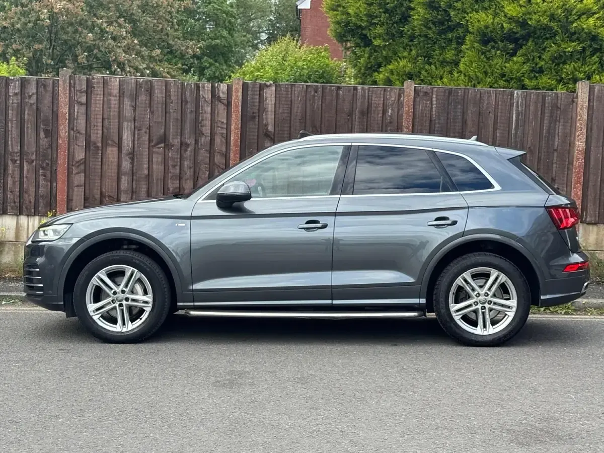 Used Audi Q5 S-Line 190 HP (139 kW) 2017 Grey SUV