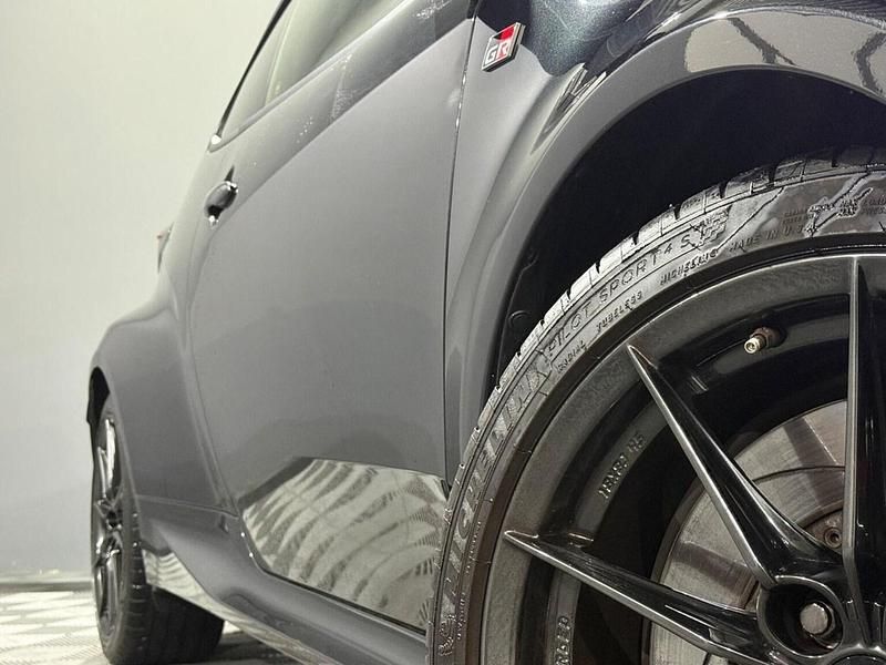 Used Toyota Yaris 272 HP (200 kW) 2022 Black Hatchback