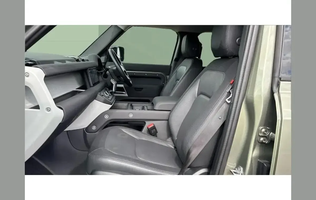 Used Land Rover Defender SE Dynamic 245 HP (180 kW) 2022 Green SUV