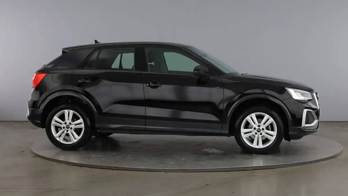 Used Audi Q2 Sport 110 HP (80 kW) 2023 Black SUV