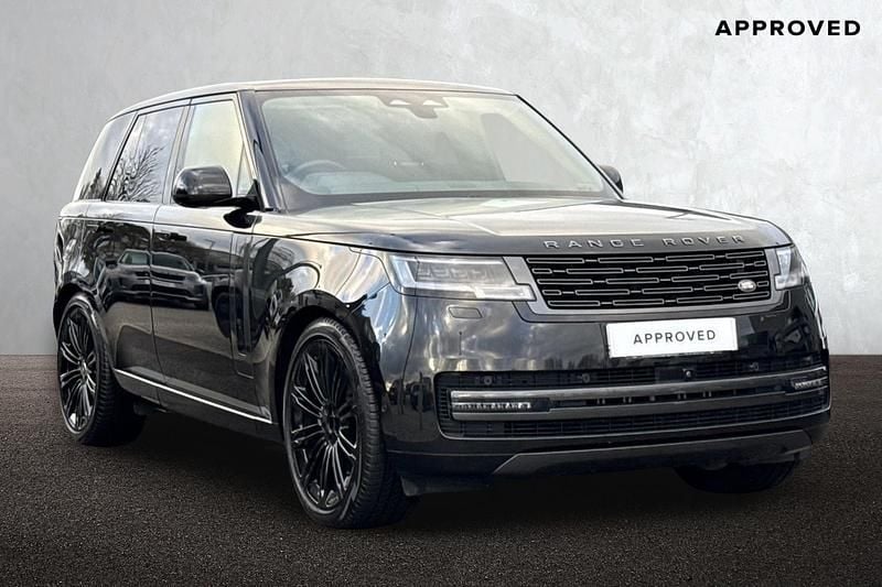 Black Used 2024 Land Rover Range Rover SE SUV | £84,990 (Super price) - Image 1/4