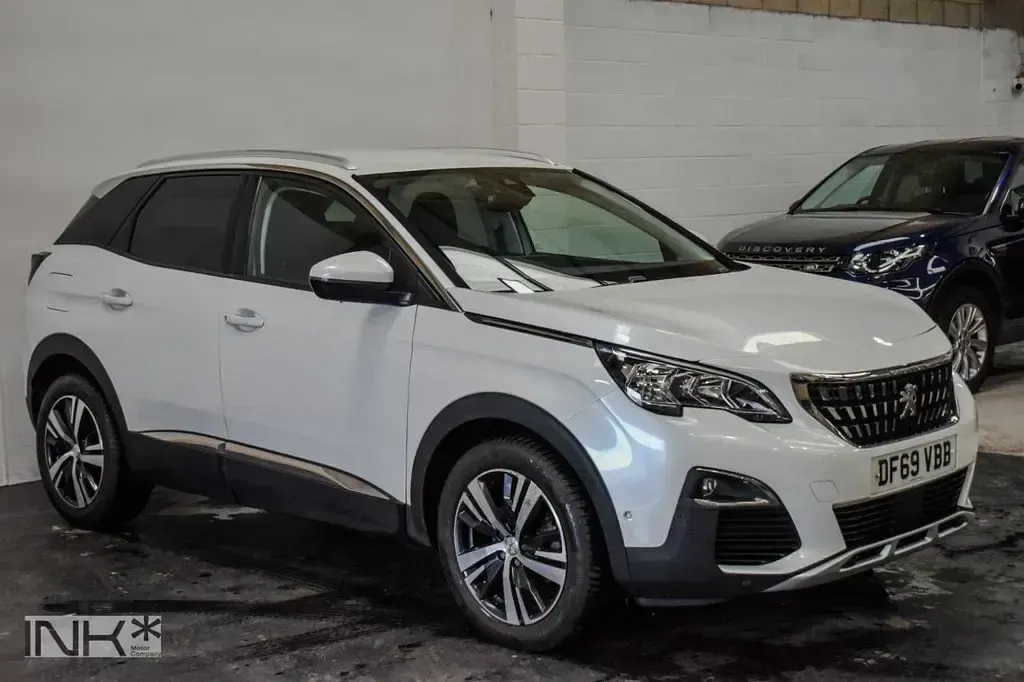 Used Peugeot 3008 Allure 130 HP (95 kW) 2020 White SUV