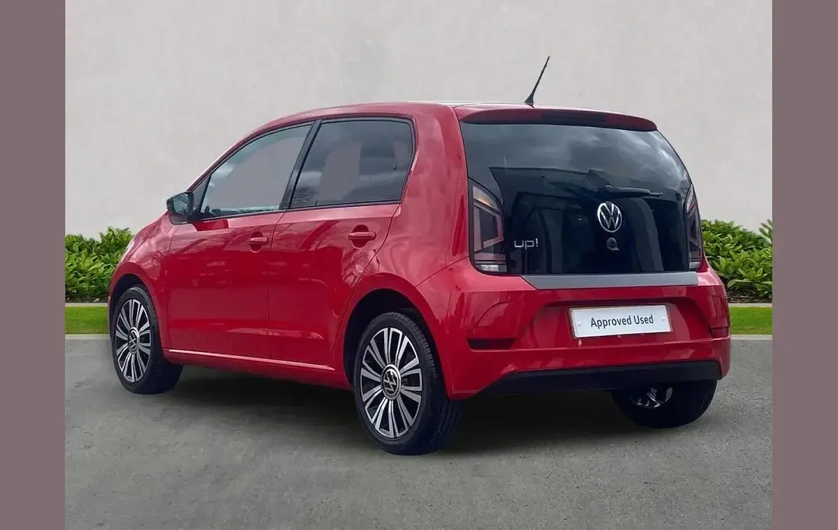 Begagnad VW up! Black Edition 65 HK (47 kW) 2022 Röd Halvkombi
