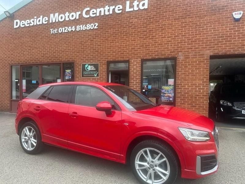 Usado Audi Q2 S-Line 116 CV (85 kW) 2020 Rojo SUV